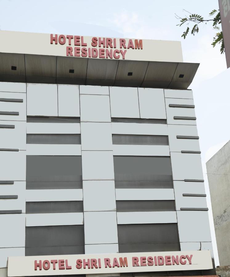 Hotel Shri Ram Residency Агра Екстериор снимка