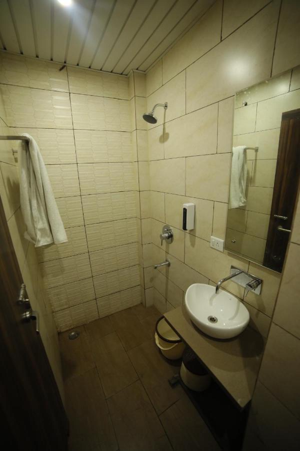 Hotel Shri Ram Residency Агра Екстериор снимка